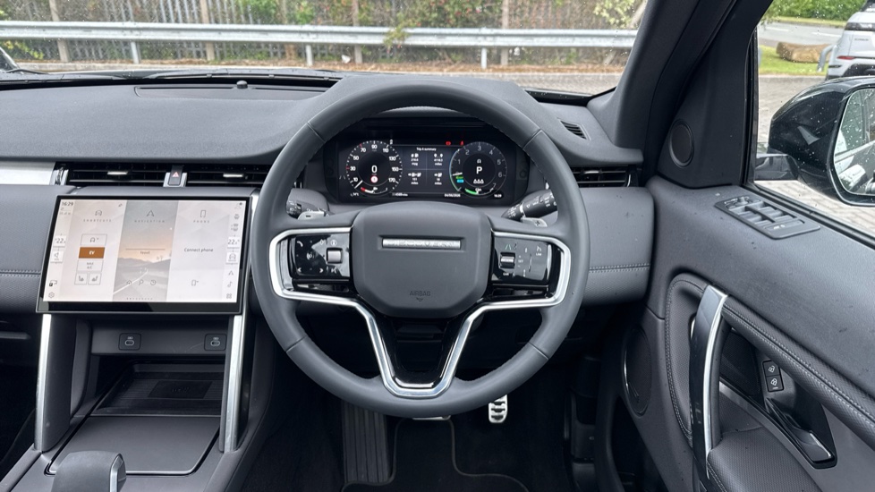 Land Rover Discovery Sport 1.5 P270e Dynamic SE 5dr Auto [5 Seat] Station Wagon - Image 15