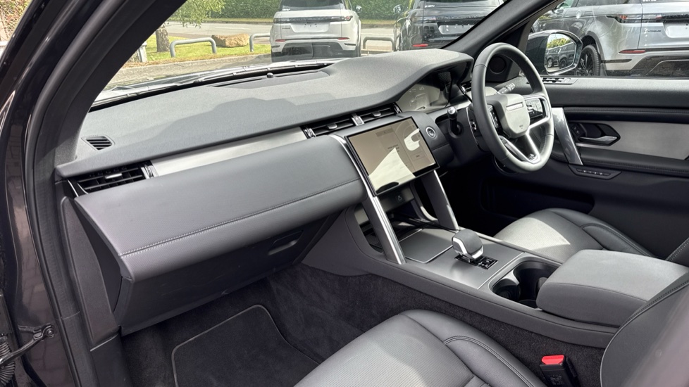 Land Rover Discovery Sport 1.5 P270e Dynamic SE 5dr Auto [5 Seat] Station Wagon - Image 38