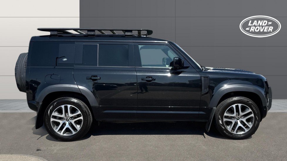 Land Rover Defender 3.0 D250 XS Edition 110 5dr Auto Diesel Estate - Image 5