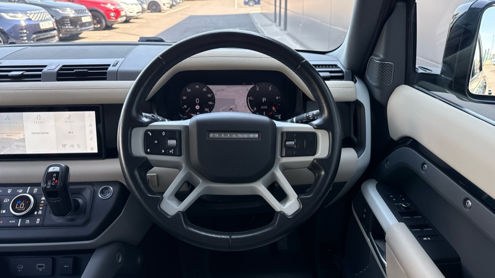 Land Rover Defender 3.0 D250 XS Edition 110 5dr Auto Diesel Estate - Image 15