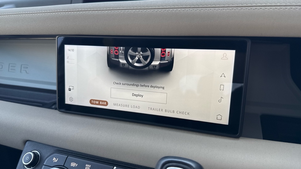 Land Rover Defender 3.0 D250 XS Edition 110 5dr Auto Diesel Estate - Image 34