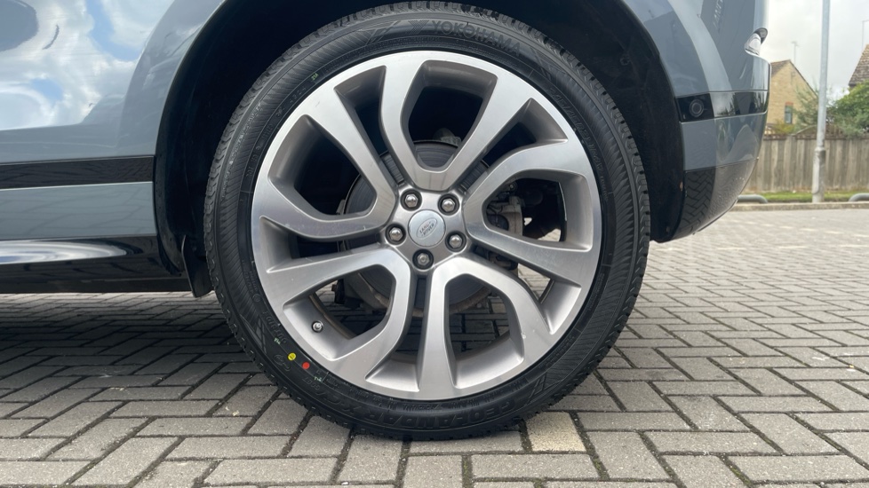 Land Rover Range Rover Evoque 2.0 P250 First Edition 5dr Auto Petrol Hatchback - Image 8