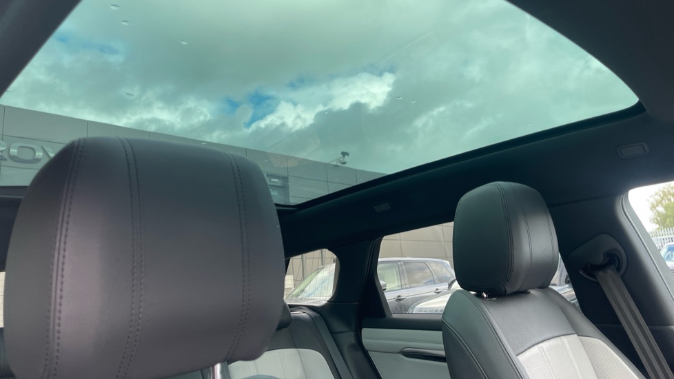Land Rover Range Rover Evoque 2.0 P250 First Edition 5dr Auto Petrol Hatchback - Image 27