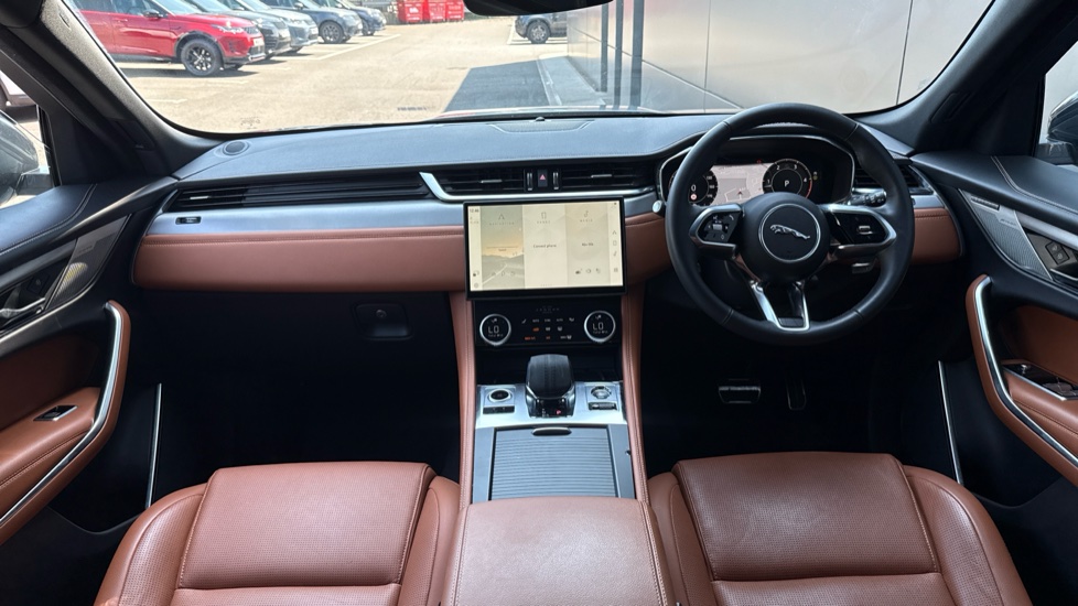 Jaguar F-Pace 2.0 D200 R-Dynamic SE Black 5dr Auto AWD Diesel Estate - Image 9