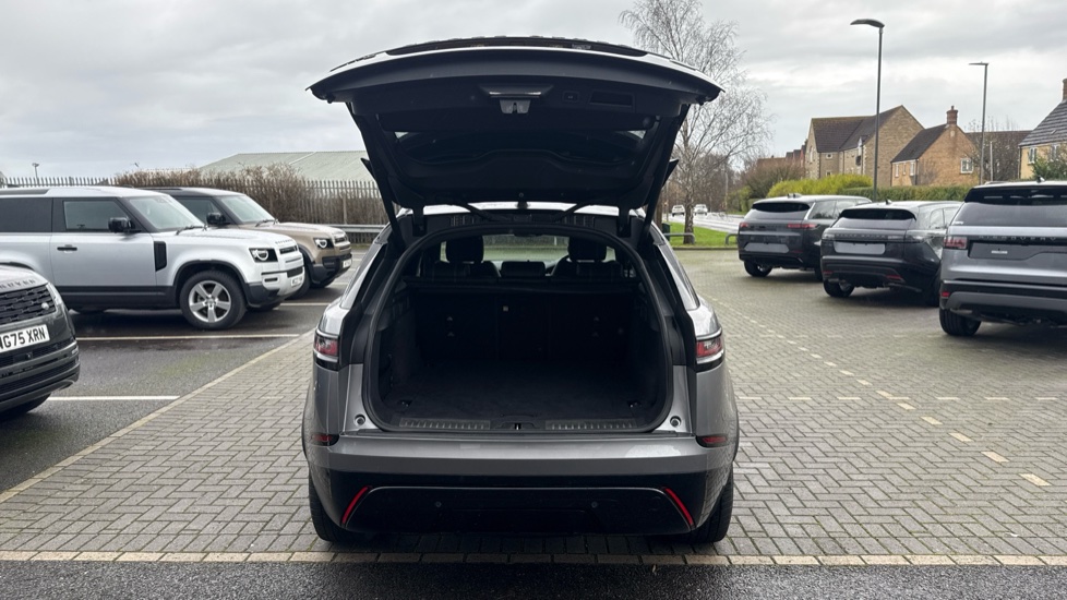 Land Rover Range Rover Velar 2.0 D200 Edition 5dr Auto Diesel Estate - Image 27