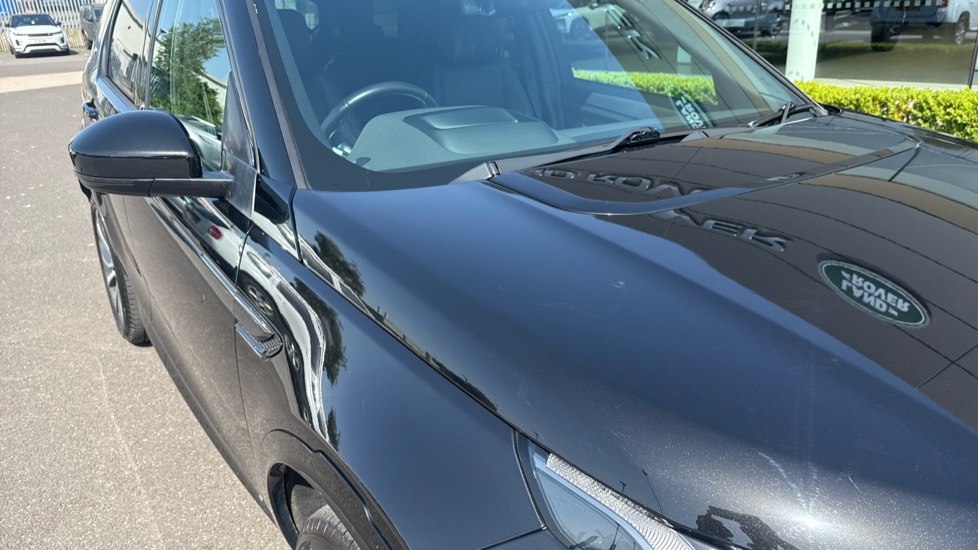 Land Rover Discovery Sport 1.5 P300e R-Dynamic HSE 5dr Auto [5 Seat] Station Wagon - Image 23