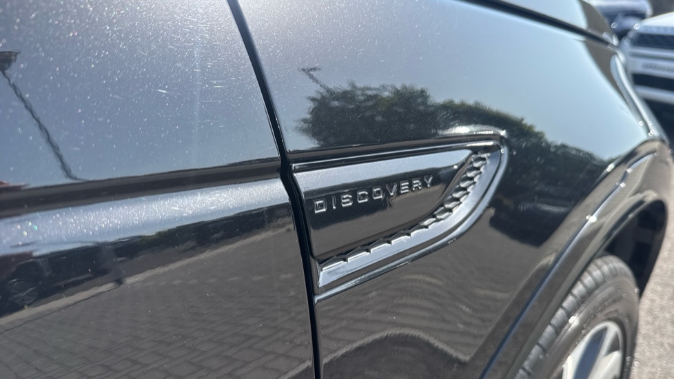 Land Rover Discovery Sport 1.5 P300e R-Dynamic HSE 5dr Auto [5 Seat] Station Wagon - Image 24