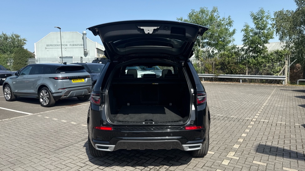 Land Rover Discovery Sport 1.5 P300e R-Dynamic HSE 5dr Auto [5 Seat] Station Wagon - Image 27