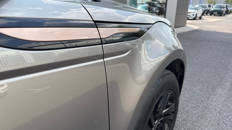 Land Rover Range Rover Evoque 2.0 D200 R-Dynamic S 5dr Auto Diesel Hatchback - Image 24