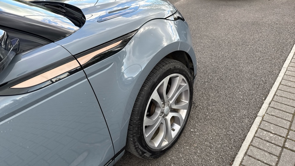 Land Rover Range Rover Evoque 2.0 D180 First Edition 5dr Auto Diesel Hatchback - Image 22