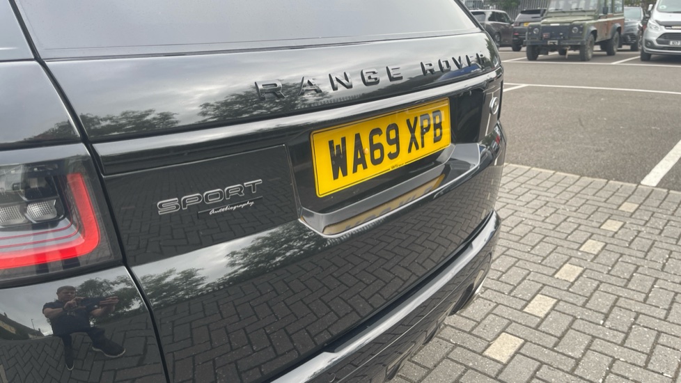 Land Rover Range Rover Sport 3.0 SDV6 Autobiography Dynamic 5dr Auto Diesel Estate - Image 19