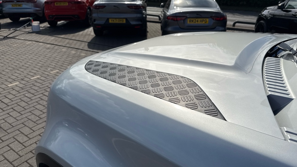Land Rover Defender 110 Diesel 3.0 D250 Hard Top S Auto [3 Seat] - Image 25