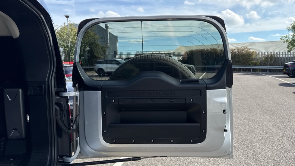 Land Rover Defender 110 Diesel 3.0 D250 Hard Top S Auto [3 Seat] - Image 27