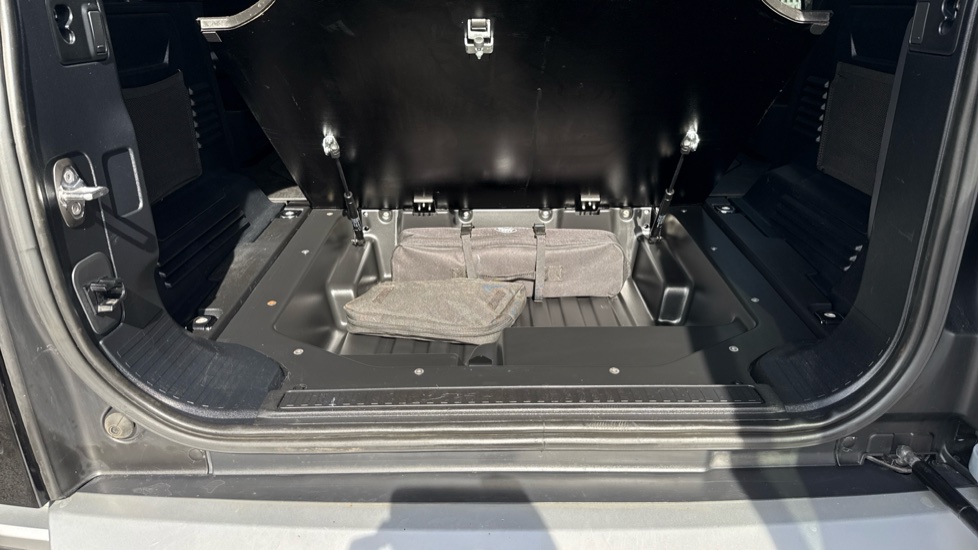 Land Rover Defender 110 Diesel 3.0 D250 Hard Top S Auto [3 Seat] - Image 36
