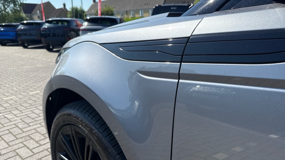 Land Rover Range Rover Evoque 2.0 D200 Autobiography 5dr Auto [Revised] Diesel Hatchback - Image 20