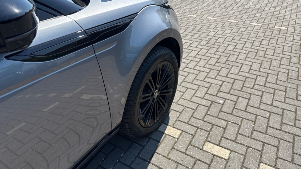 Land Rover Range Rover Evoque 2.0 D200 Autobiography 5dr Auto [Revised] Diesel Hatchback - Image 22