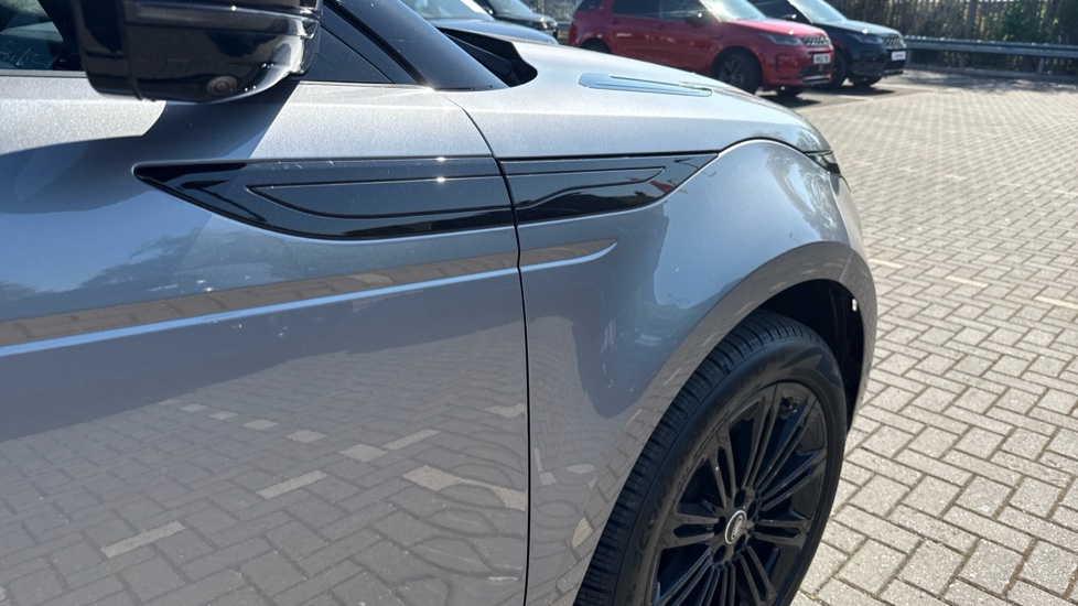 Land Rover Range Rover Evoque 2.0 D200 Autobiography 5dr Auto [Revised] Diesel Hatchback - Image 24