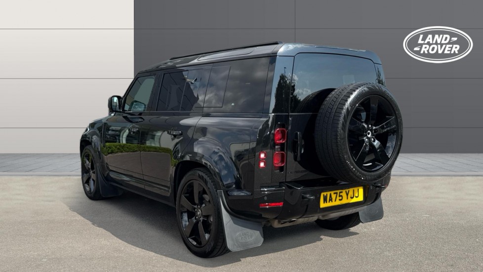 Land Rover Defender 3.0 D250 X-Dynamic HSE 110 5dr Auto Diesel Estate - Image 2