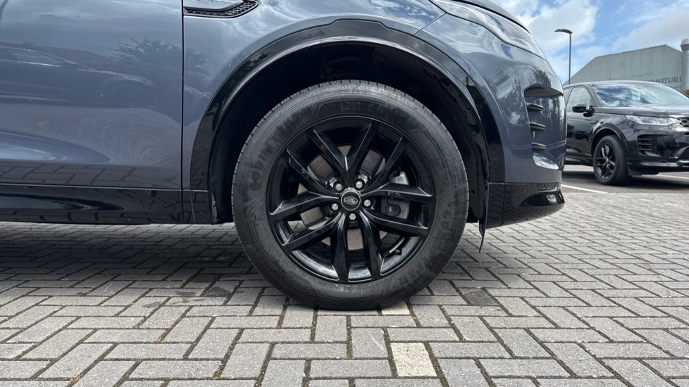 Land Rover Discovery Sport 2.0 D200 Dynamic SE 5dr Auto [5 Seat] Diesel Station Wagon - Image 8