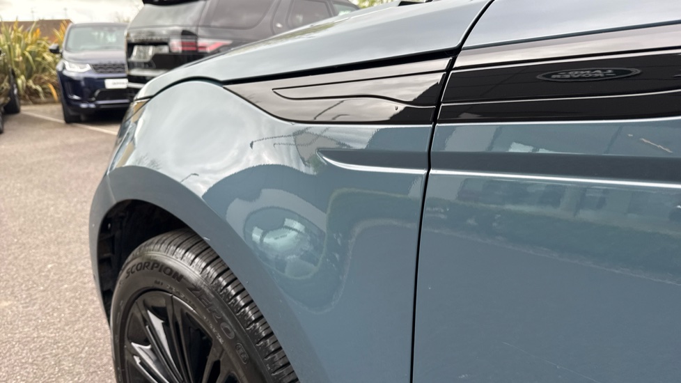 Land Rover Range Rover Evoque 2.0 D200 Autobiography 5dr Auto [Revised] Diesel Hatchback - Image 20