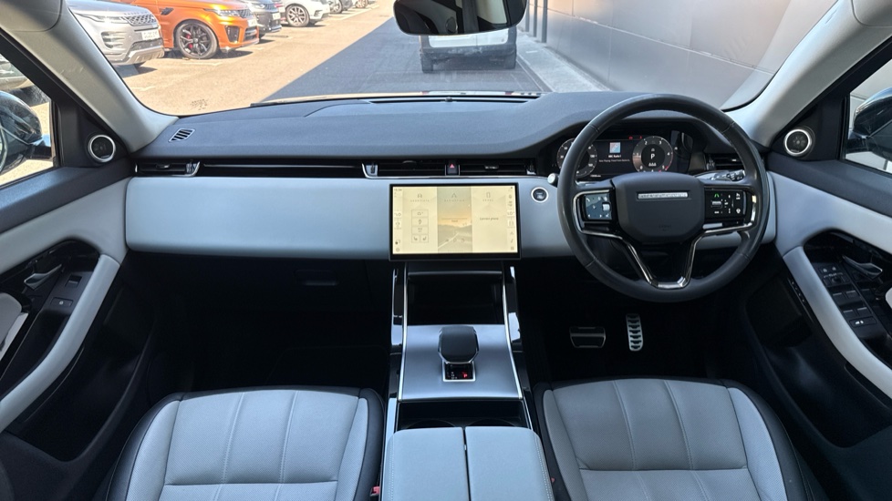 Land Rover Range Rover Evoque 2.0 D200 Dynamic SE 5dr Auto Diesel Hatchback - Image 9