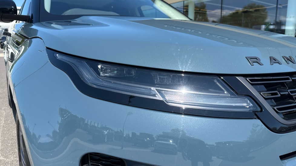 Land Rover Range Rover Evoque 2.0 D200 Dynamic SE 5dr Auto Diesel Hatchback - Image 17