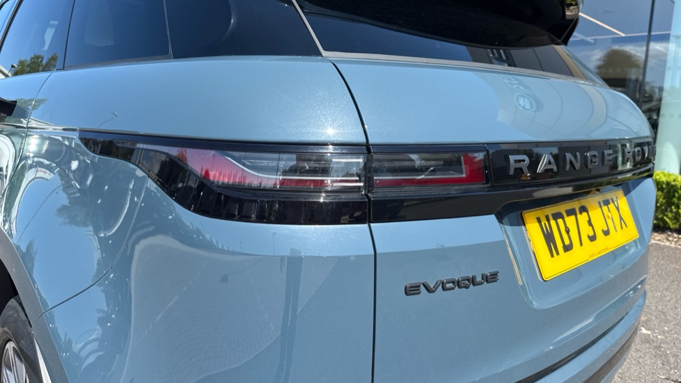 Land Rover Range Rover Evoque 2.0 D200 Dynamic SE 5dr Auto Diesel Hatchback - Image 19