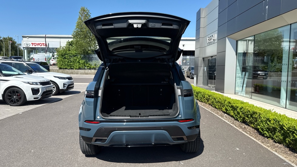 Land Rover Range Rover Evoque 2.0 D200 Dynamic SE 5dr Auto Diesel Hatchback - Image 27