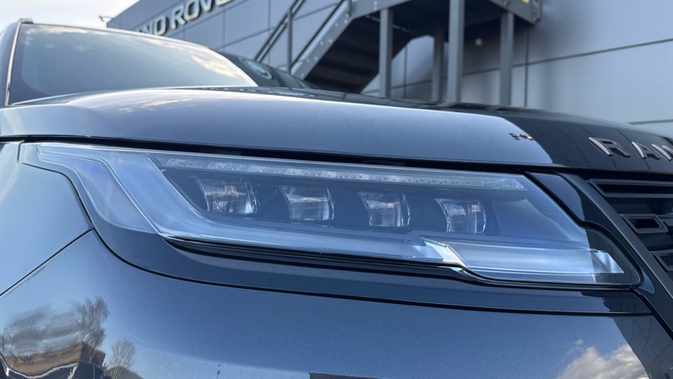 Land Rover Range Rover Velar 2.0 D200 MHEV Autobiography 5dr Auto [Revised] Diesel Estate - Image 17