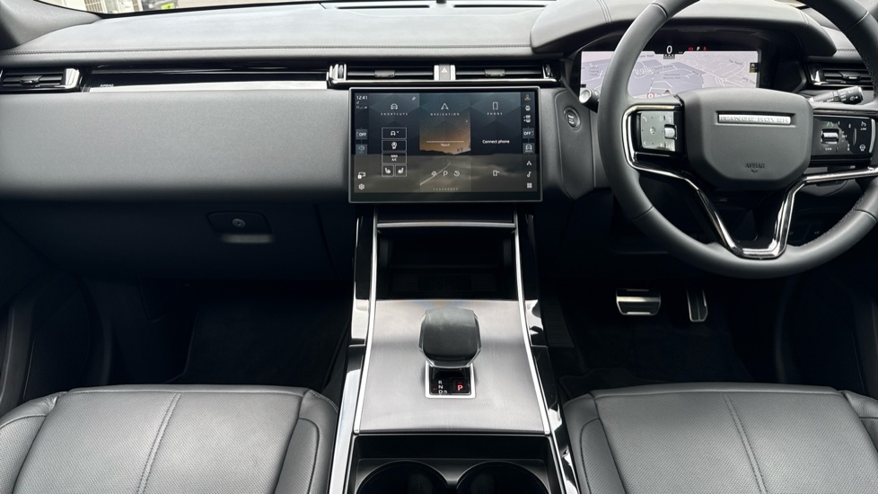 Land Rover Range Rover Velar 2.0 D200 MHEV Dynamic SE 5dr Auto Diesel Estate - Image 14