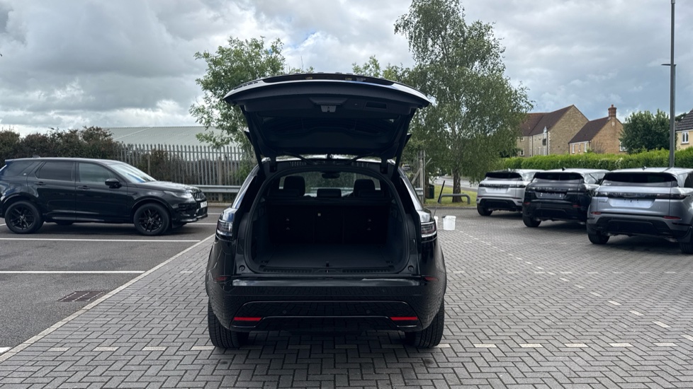 Land Rover Range Rover Velar 2.0 D200 MHEV Dynamic SE 5dr Auto Diesel Estate - Image 27