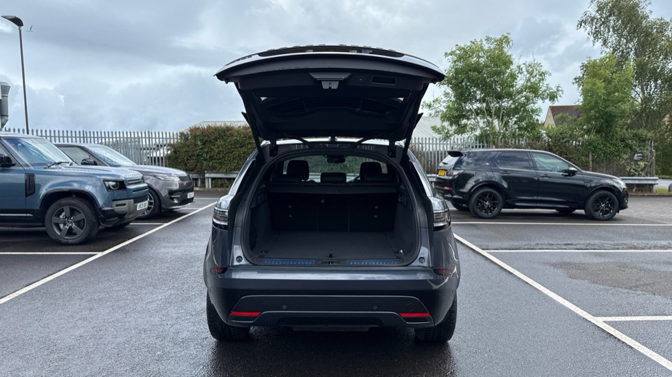 Land Rover Range Rover Velar 2.0 D200 MHEV Dynamic SE 5dr Auto Diesel Estate - Image 27