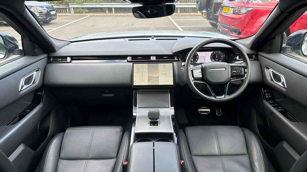 Land Rover Range Rover Velar 2.0 D200 MHEV Dynamic HSE 5dr Auto Diesel Estate - Image 9