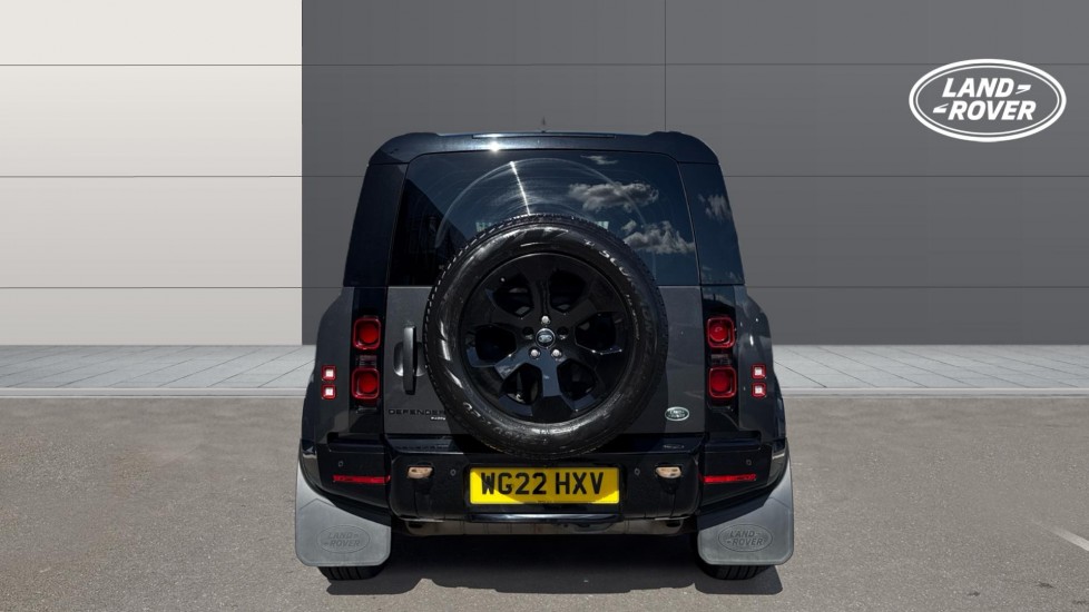 Land Rover Defender 2.0 P400e X-Dynamic S 110 5dr Auto Estate - Image 6