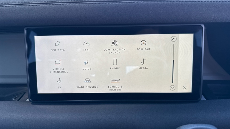 Land Rover Defender 2.0 P400e X-Dynamic S 110 5dr Auto Estate - Image 34