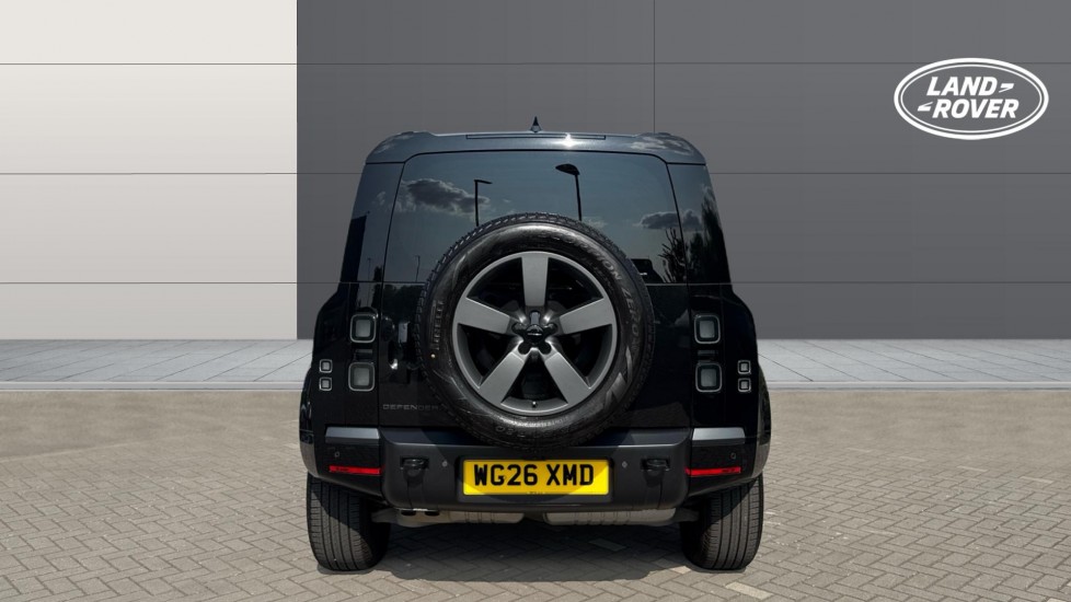 Land Rover Defender 3.0 D250 X-Dynamic HSE 110 5dr Auto Diesel Estate - Image 6