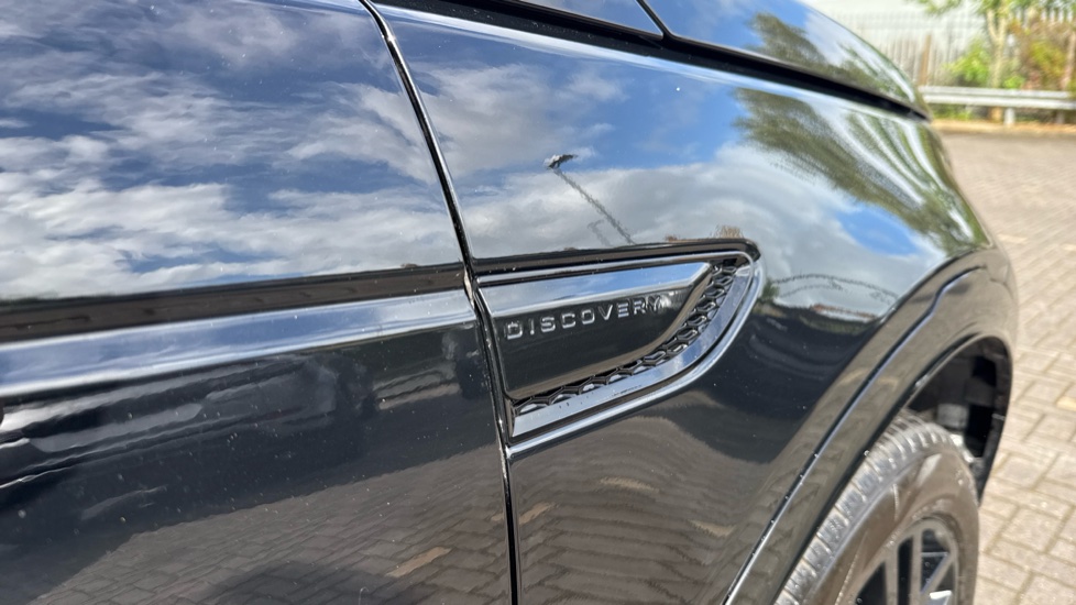 Land Rover Discovery Sport 2.0 D200 Landmark 5dr Auto [7 Seat] Diesel Station Wagon - Image 24
