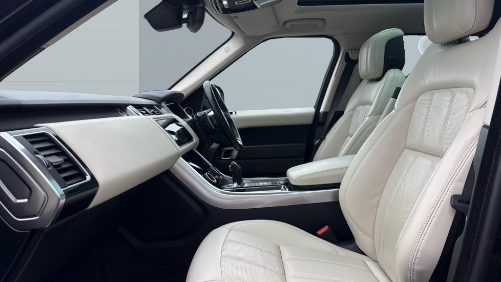 Land Rover Range Rover Sport 3.0 SDV6 HSE Dynamic 5dr Auto Diesel Estate - Image 3