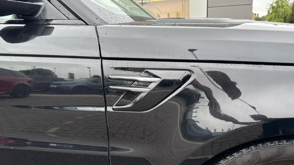 Land Rover Range Rover Sport 3.0 SDV6 HSE Dynamic 5dr Auto Diesel Estate - Image 22