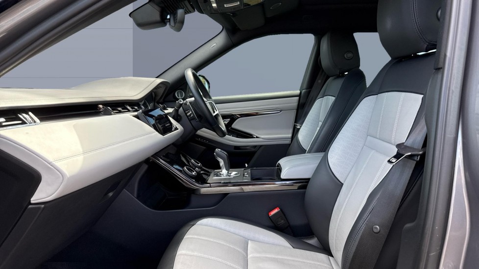 Land Rover Range Rover Evoque 2.0 P250 R-Dynamic HSE 5dr Auto Petrol Hatchback - Image 3