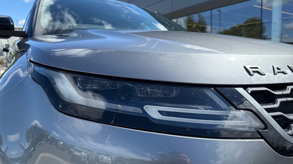 Land Rover Range Rover Evoque 2.0 P250 R-Dynamic HSE 5dr Auto Petrol Hatchback - Image 17