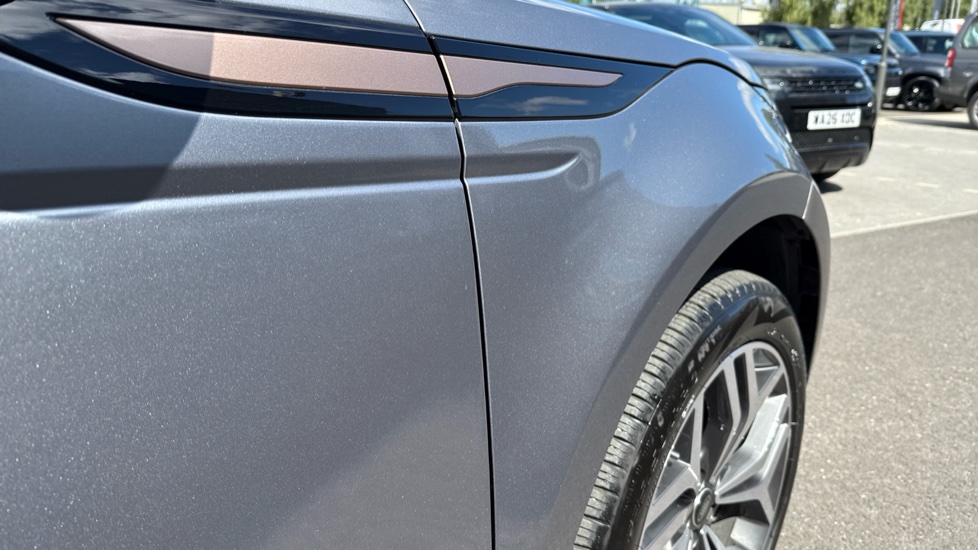 Land Rover Range Rover Evoque 2.0 P250 R-Dynamic HSE 5dr Auto Petrol Hatchback - Image 24
