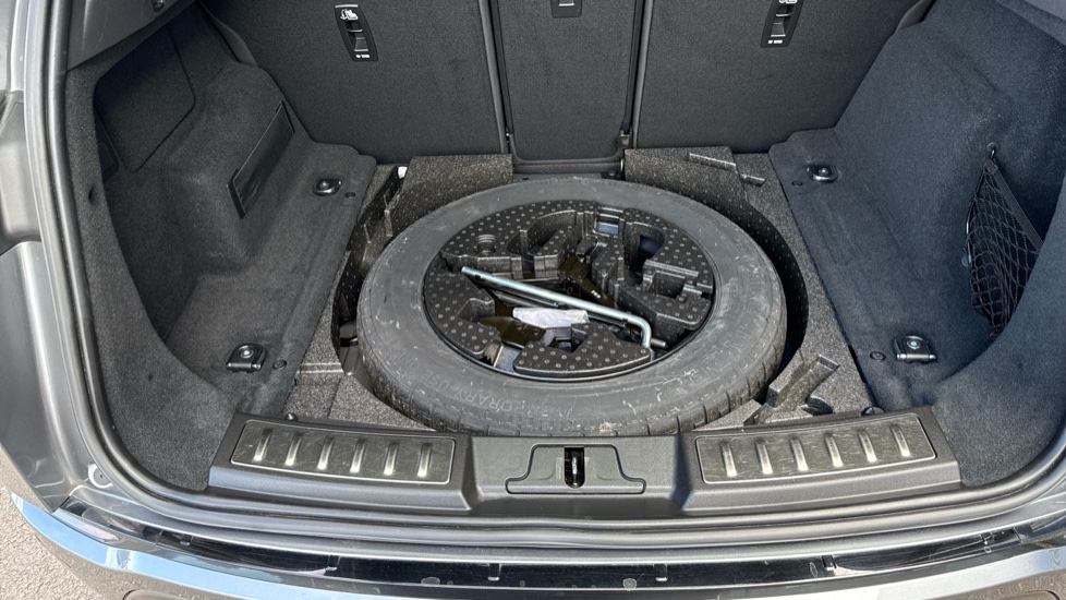 Land Rover Range Rover Evoque 2.0 P250 R-Dynamic HSE 5dr Auto Petrol Hatchback - Image 36