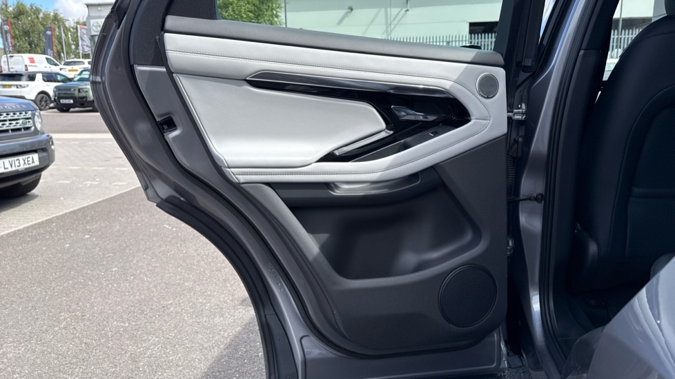 Land Rover Range Rover Evoque 2.0 P250 R-Dynamic HSE 5dr Auto Petrol Hatchback - Image 37