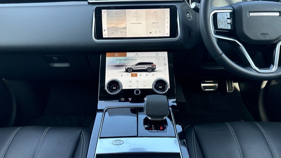 Land Rover Range Rover Velar 2.0 D200 R-Dynamic S 5dr Auto Diesel Estate - Image 14