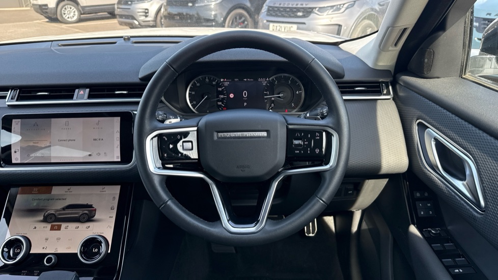 Land Rover Range Rover Velar 2.0 D200 R-Dynamic S 5dr Auto Diesel Estate - Image 15