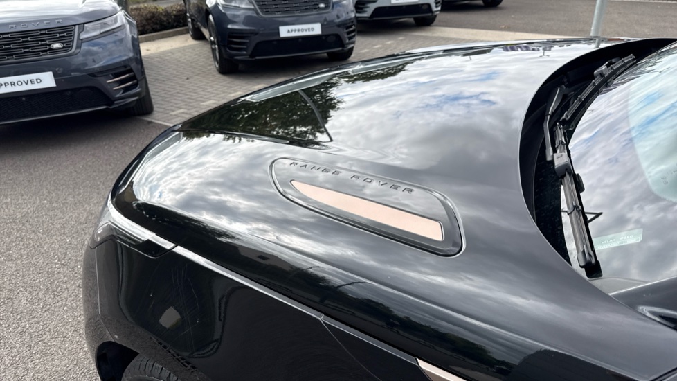 Land Rover Range Rover Velar 2.0 P250 Dynamic HSE 5dr Auto Petrol Estate - Image 25