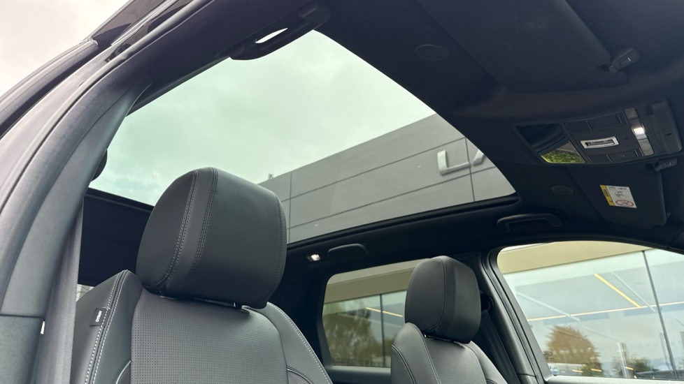 Land Rover Discovery Sport 2.0 D200 Dynamic SE 5dr Auto [5 Seat] Diesel Station Wagon - Image 21