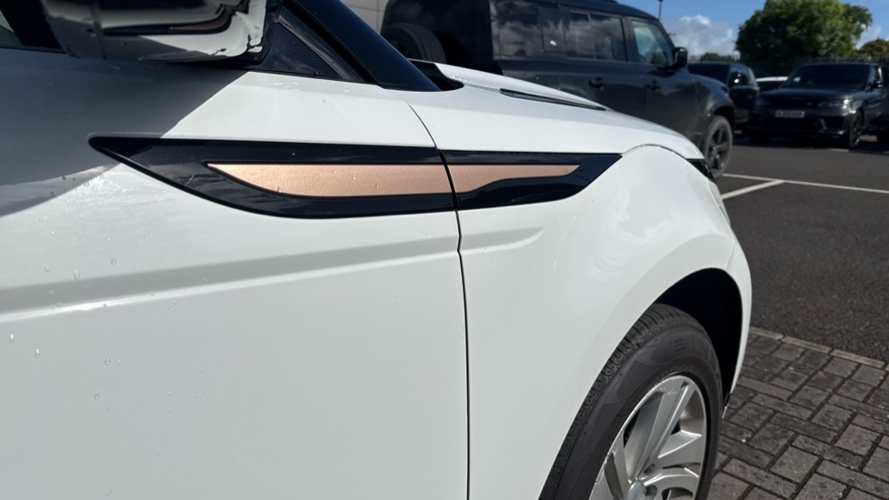 Land Rover Range Rover Evoque 2.0 D200 R-Dynamic S 5dr Auto Diesel Hatchback - Image 24
