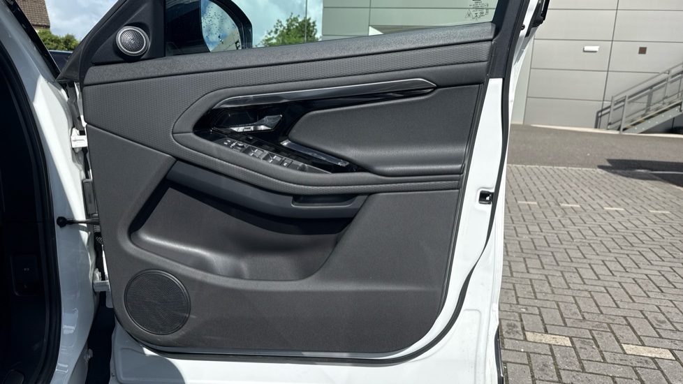Land Rover Range Rover Evoque 2.0 D200 R-Dynamic S 5dr Auto Diesel Hatchback - Image 29